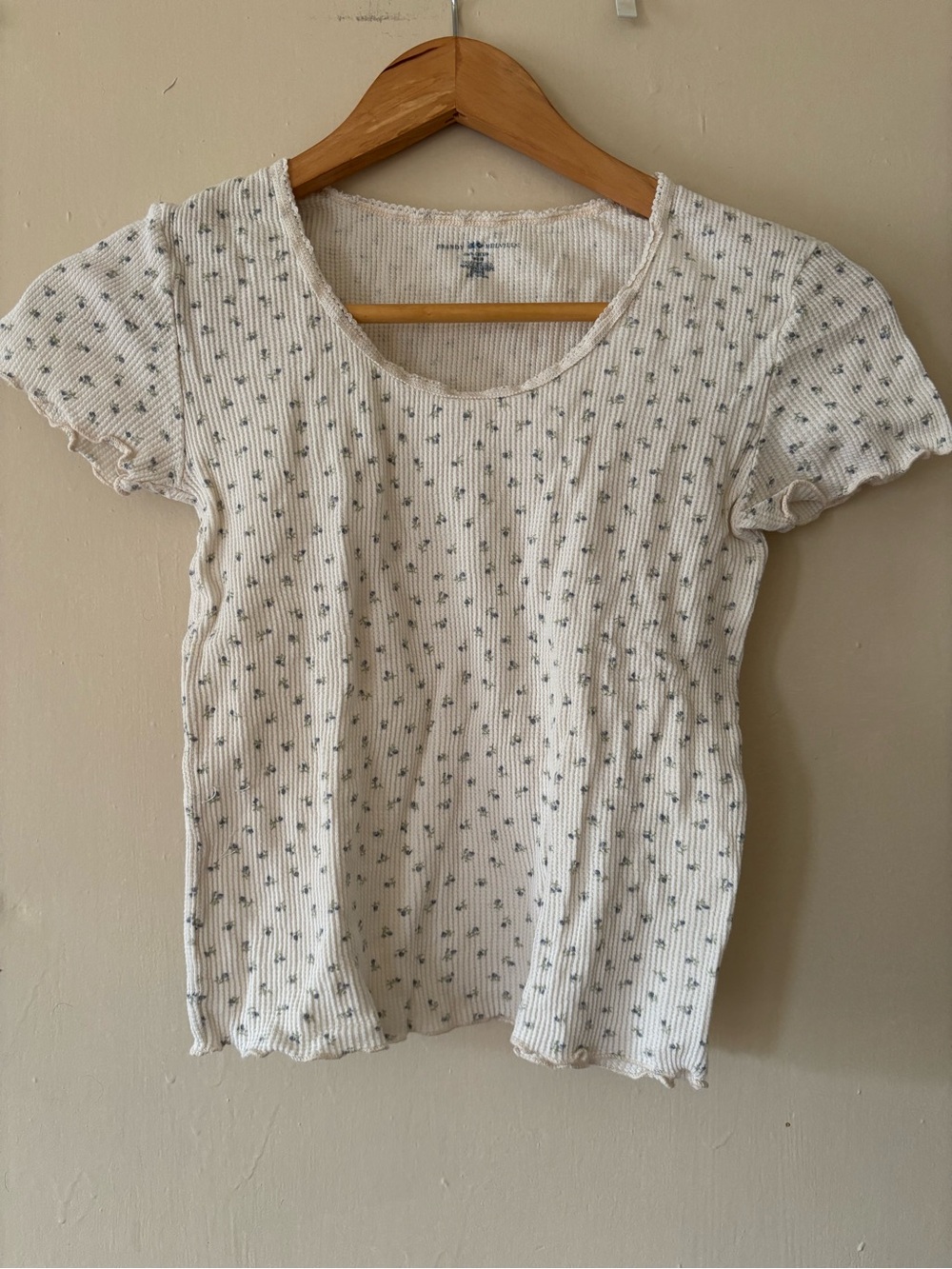 Brandy Melville Cream Ribbed Scoop Tee with Tiny Floral Print